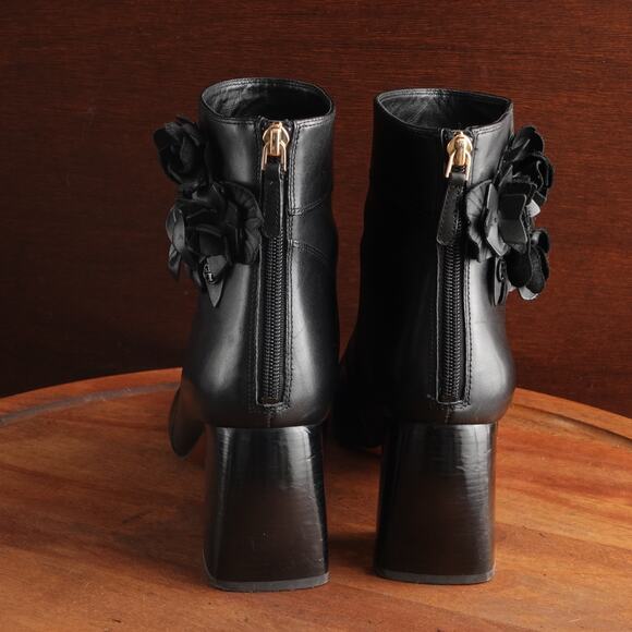 Tory Burch Boots Womens Size 10M Black Blossom Ankle Leather Heeled Modern Zip - Picture 6 of 15